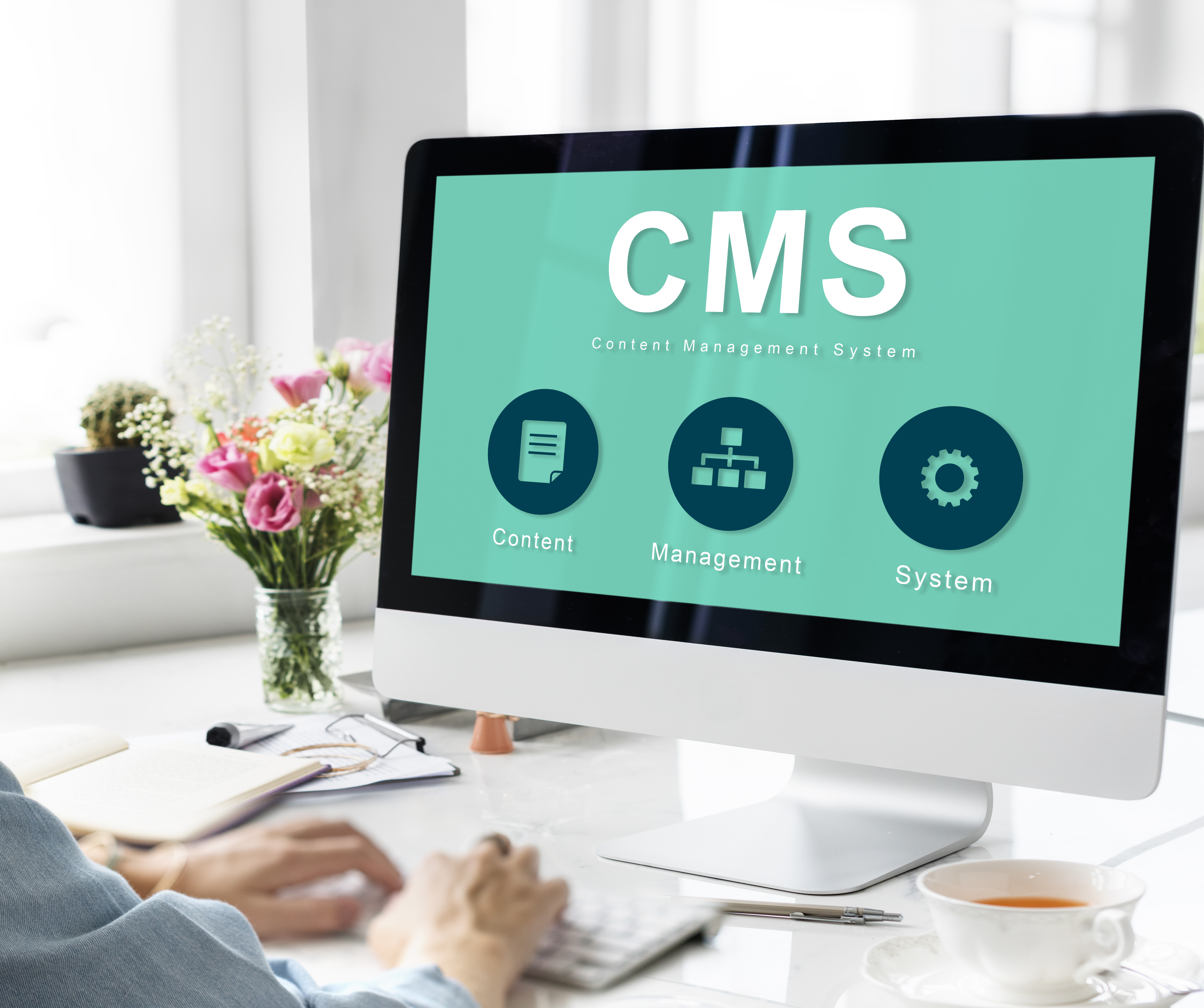 Cms сайта. Mobail cms. мобильные cms. Mobile plus logo. виды cms.